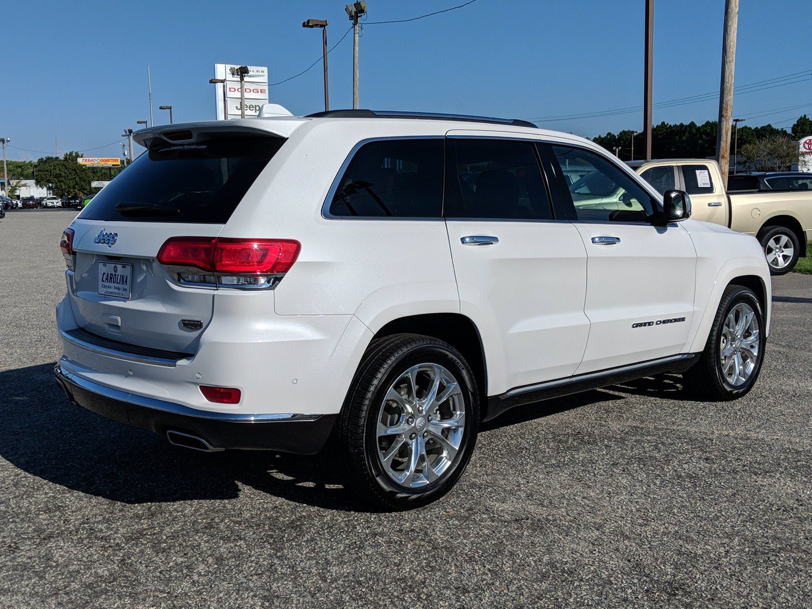 New 2019 JEEP Grand Cherokee Summit Sport Utility in ...